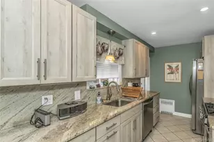 231 Sydney Ave, Malverne, NY 11565 - Photo 6
