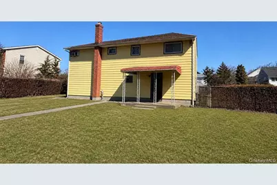 788 Bayview Avenue, Amityville, NY 11701 - Photo 4