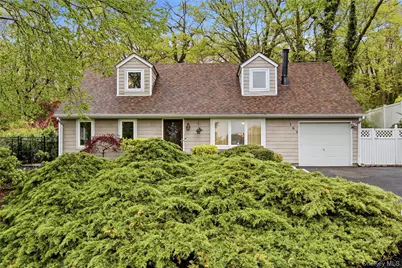 164 Rosemont Avenue, Farmingville, NY 11738 - Photo 4
