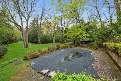 10 Hidden Pond, Glen Head, NY 11545 - Photo 40
