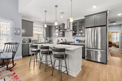 32 Michael Lane, East Islip, NY 11730 - Photo 6