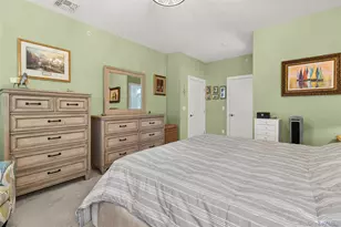 32 Michael Ln, East Islip, NY 11730 - Photo 12