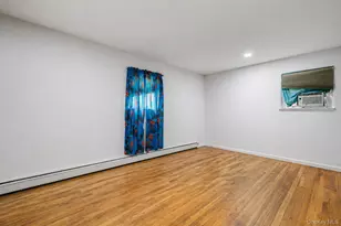 72 Rockland Ave, West Babylon, NY 11704 - Photo 6