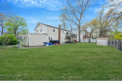 72 Rockland Avenue, West Babylon, NY 11704 - Photo 2