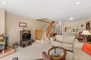 129 Beecher Ave Ext, East Islip, NY 11730 - Photo 4