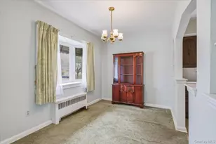 9518 238th St, Floral Park, NY 11001 - Photo 6