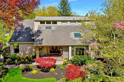 9 Ernest Court, Kings Park, NY 11754 - Photo 2