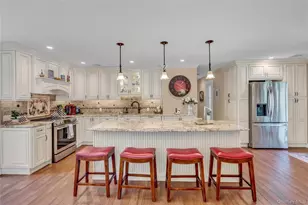9 Ernest Ct, Kings Park, NY 11754 - Photo 10