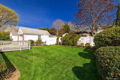 49 Park Avenue, Malverne, NY 11565 - Photo 18