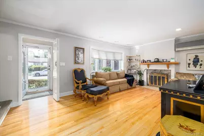 49 Park Avenue, Malverne, NY 11565 - Photo 4