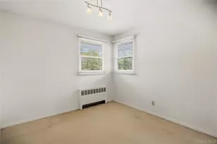 39 Morris Dr, Syosset, NY 11791 - Photo 22