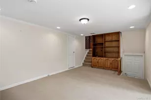 39 Morris Dr, Syosset, NY 11791 - Photo 14