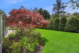 39 Morris Dr, Syosset, NY 11791 - Photo 30