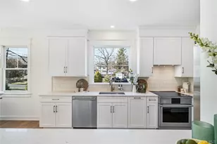 2040 Crompond Rd, Yorktown Heights, NY 10598 - Photo 6
