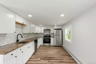 905 N Quaker Ln, Staatsburg, NY 12580 - Photo 12