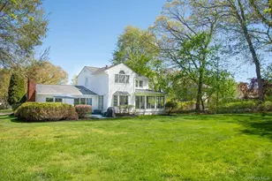 69 Oriole St, Pearl River, NY 10965 - Photo 2