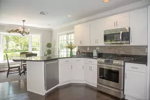 69 Oriole St, Pearl River, NY 10965 - Photo 8