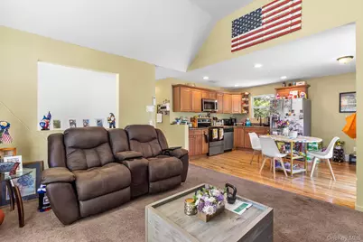 49 Oakdale Avenue, Patchogue, NY 11772 - Photo 6