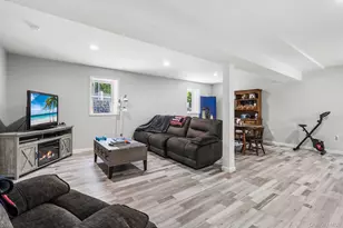 49 Oakdale Ave, Patchogue, NY 11772 - Photo 20