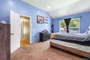 49 Oakdale Ave, Patchogue, NY 11772 - Photo 18