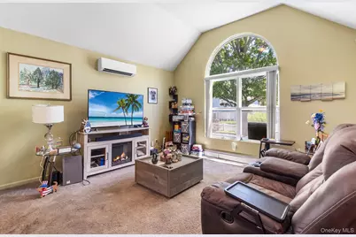 49 Oakdale Avenue, Patchogue, NY 11772 - Photo 4