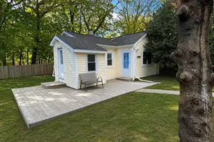 529 Montauk Hwy, Westhampton Beach, NY 11978 - Photo 2