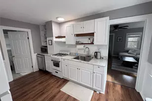 529 Montauk Hwy, Westhampton Beach, NY 11978 - Photo 4