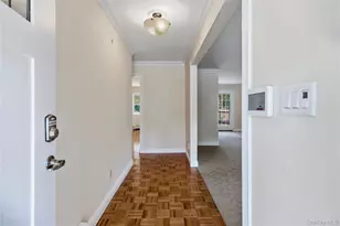 14 Harbor Ln, Glen Head, NY 11545 - Photo 8