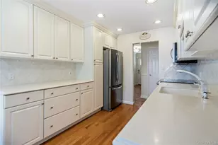 14 Harbor Ln, Glen Head, NY 11545 - Photo 24
