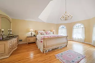 2 Deepwells Ln, Saint James, NY 11780 - Photo 18
