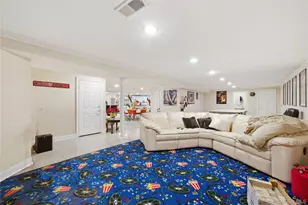 2 Deepwells Ln, Saint James, NY 11780 - Photo 28