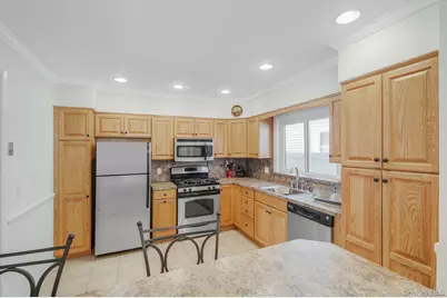 558 E Walnut Street, Long Beach, NY 11561 - Photo 30