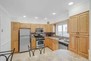 558 E Walnut St, Long Beach, NY 11561 - Photo 30