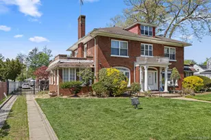 191 Cathedral Ave, Hempstead, NY 11550 - Photo 4