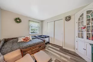 9 Hickory Ln, East Moriches, NY 11940 - Photo 18