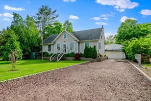 40 Deforest Ave, West Islip, NY 11795 - Photo 2