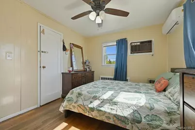 10 Gardner Avenue, Hicksville, NY 11801 - Photo 12