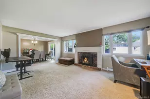 37 Marc Dr, Ridge, NY 11961 - Photo 10