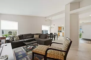 9 Baldwin Ct, Ridge, NY 11961 - Photo 16