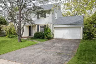 108 Charles St, Mineola, NY 11501 - Photo 2