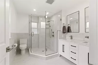 21 Kodiak Drive, Woodbury, NY 11797 - Photo 14