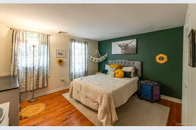 24 E Market Street, Hyde Park, NY 12538 - Photo 24