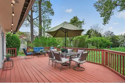 1061 Clay Avenue, Pelham, NY 10803 - Photo 36