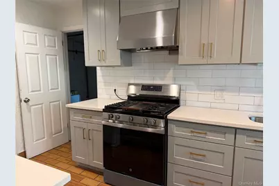 369 Island Avenue, Woodmere, NY 11598 - Photo 8