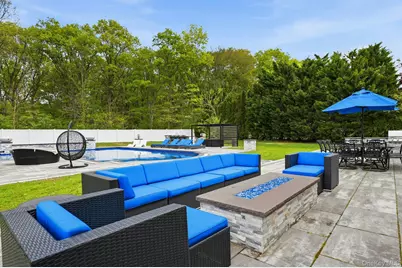 127 Elmwood Drive, Dix Hills, NY 11746 - Photo 40