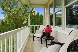 127 Elmwood Dr, Dix Hills, NY 11746 - Photo 6