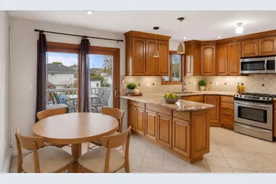 2756 Barbara Road, Bellmore, NY 11710 - Photo 8