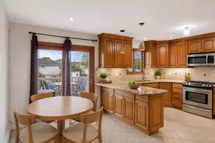 2756 Barbara Rd, Bellmore, NY 11710 - Photo 8