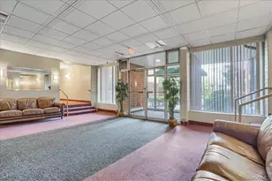 35 Park Ave, Suffern, NY 10901 - Photo 2
