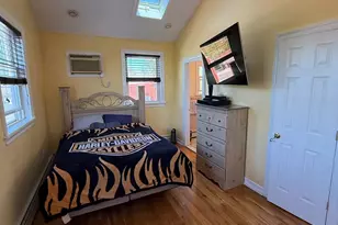 88-35 75th Ave, Glendale, NY 11385 - Photo 14